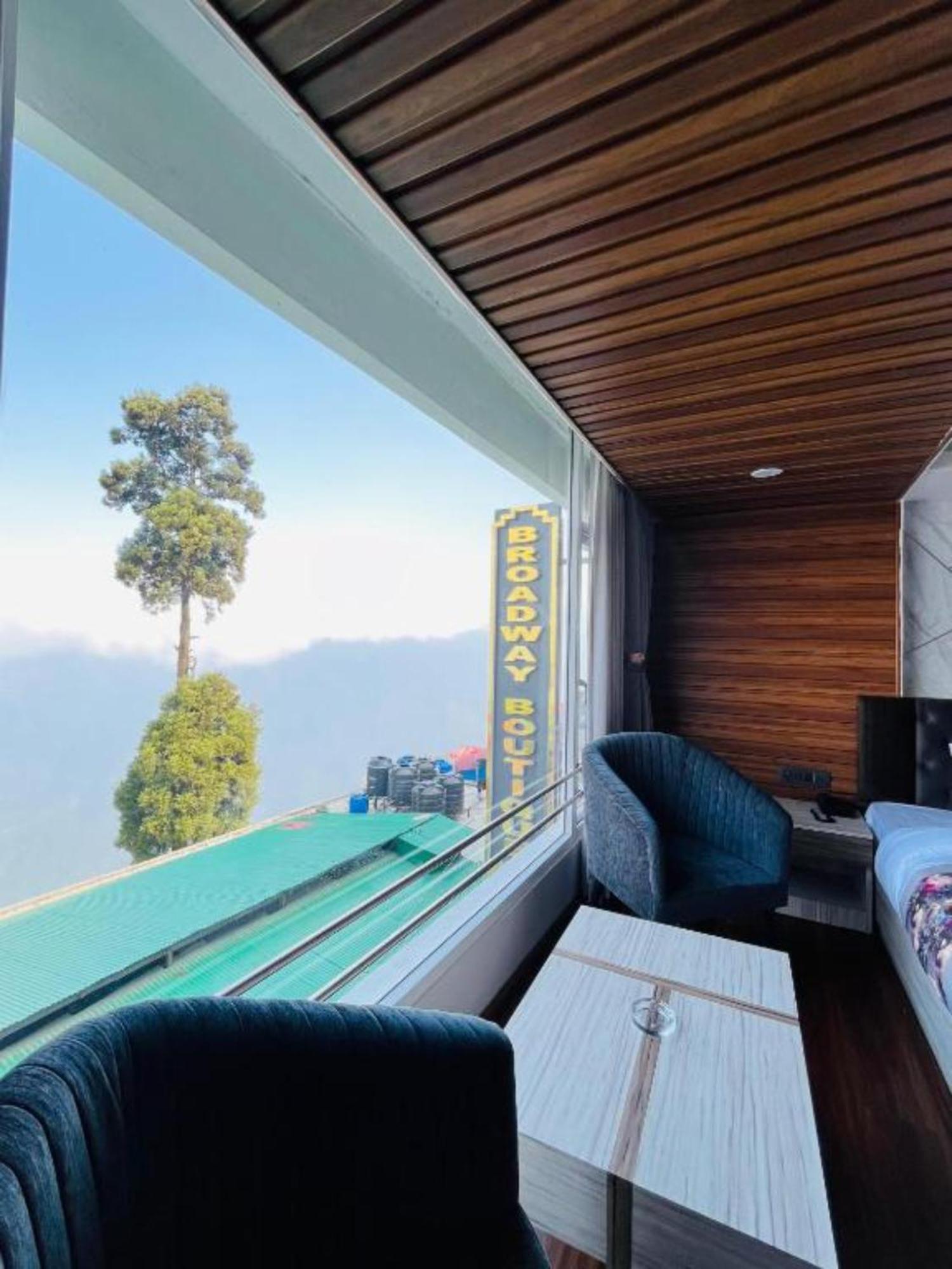 Hotel Broadway Boutique Mall Road Darjeeling - A Luxury Collection - Best Seller Exterior foto